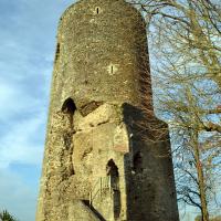 17 Vouvant-la tour mélusine vestige d'un château fort