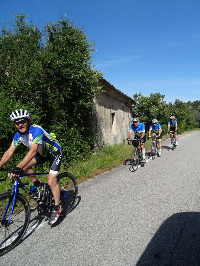 20170605_J2-Belle rando autour du Ventoux_04