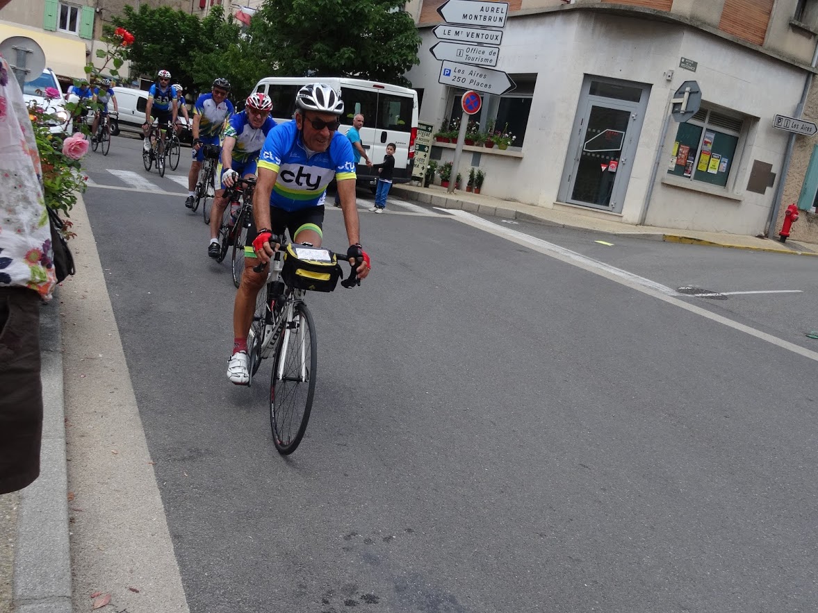 20170605_J2-Belle rando autour du Ventoux_25