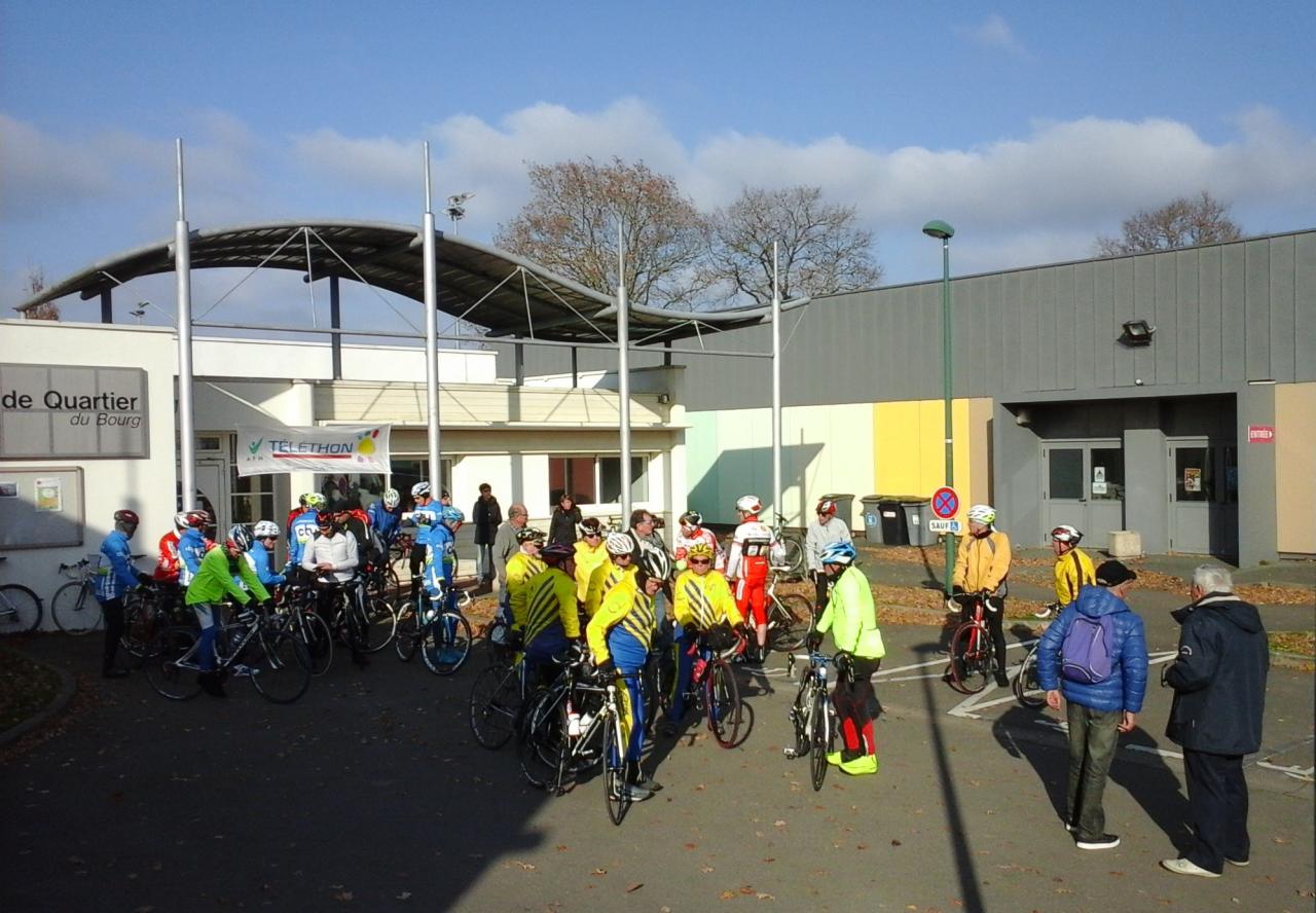 03/12/2016 - Téléthon - Avant le départ de la cyclo.