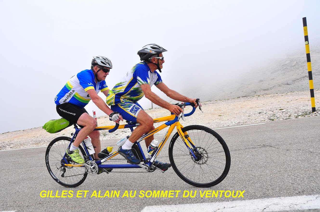 photos gilles et alain au sommet du ventoux 2