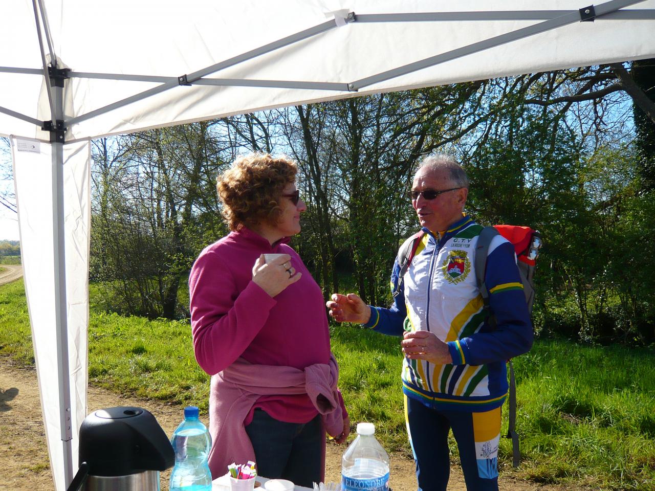 Ravito l'Angouinière - l'acceuil des marcheurs_20160417_22