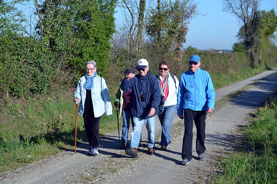 Sur la marche La Guy et Colette_20160417_0002